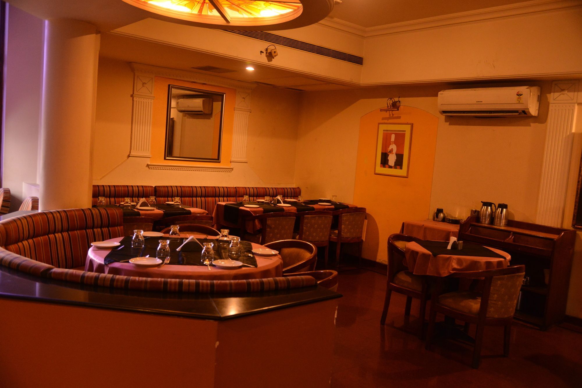 Hotel Sai Palace Nashik Eksteriør billede