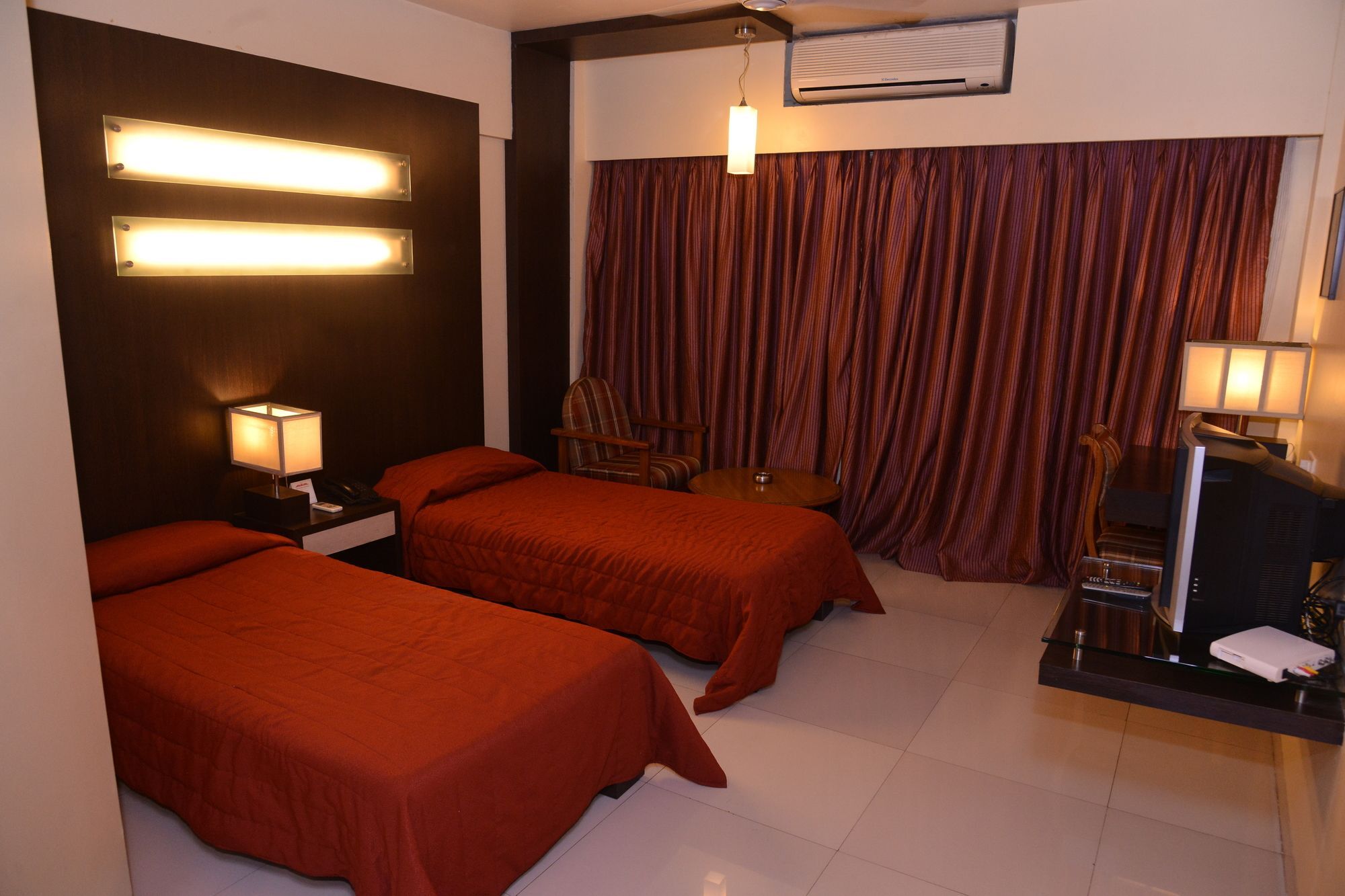 Hotel Sai Palace Nashik Eksteriør billede